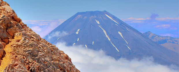 Der Vulkan von Mordor aus der Herr der Ringe droht auszubrechen