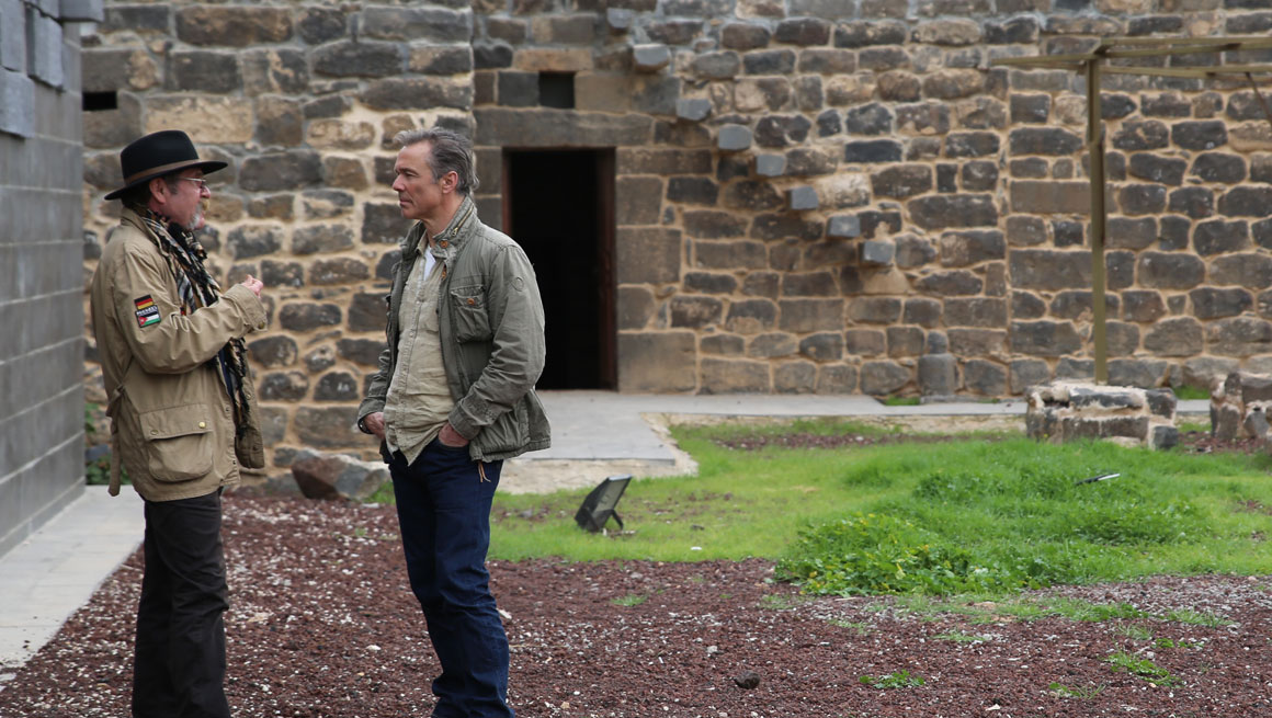 TV-Serie Guardians of Heritage - Hüter der Geschichte mit Hannes Jaenicke in Zaatari auf HISTORY 5
