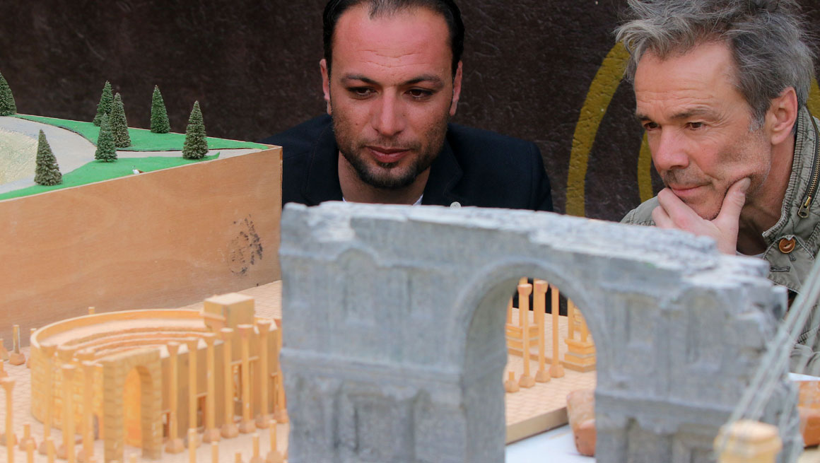 TV-Serie Guardians of Heritage - Hüter der Geschichte mit Hannes Jaenicke in Zaatari auf HISTORY 4