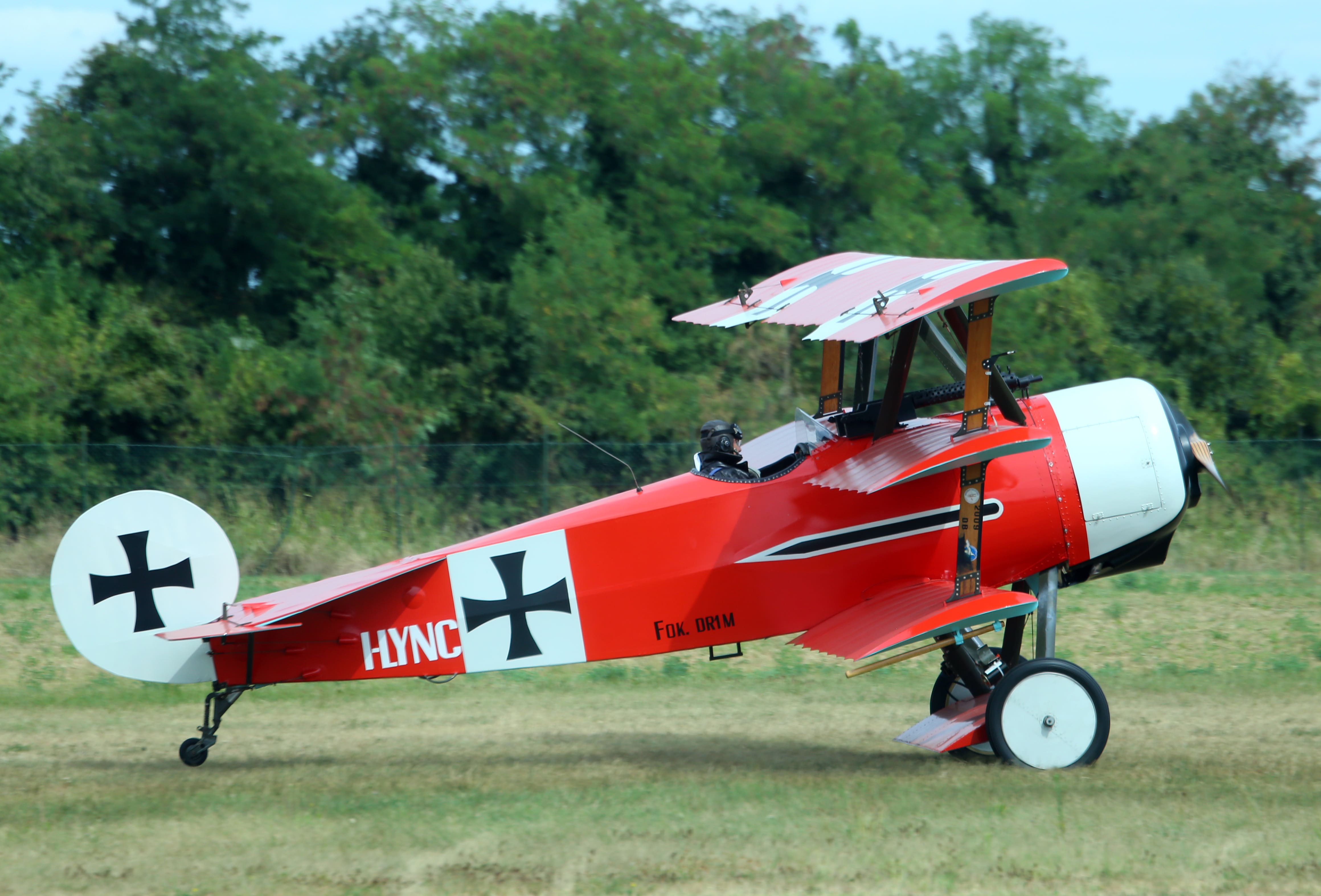 Das Dreidecker-Jagdflugzeug Fokker Dr.I wurde auch vom Roten Baron geflogen